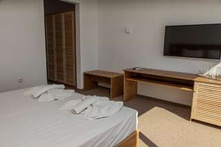 Отель JI HOTEL Созополь Двухместный номер Делюкс с 1 кроватью и боковым видом на море-6